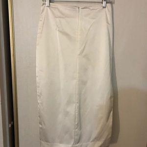 White pencil skirt